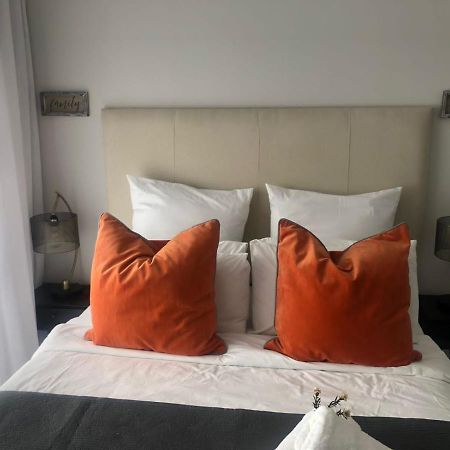 Luxurious Waterfall 1 Bedroom Condo With Free Uncapped Wifi Midrand Buitenkant foto