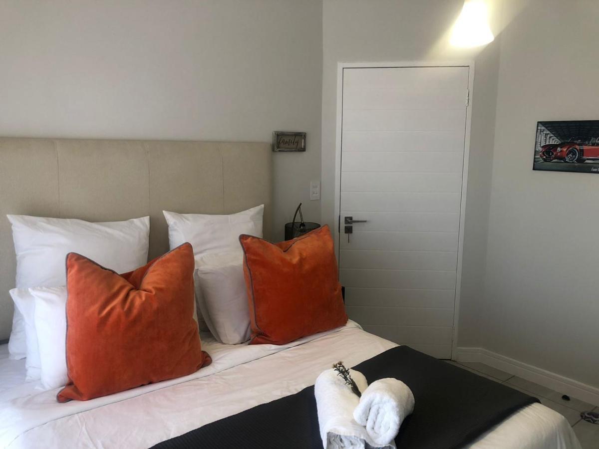 Luxurious Waterfall 1 Bedroom Condo With Free Uncapped Wifi Midrand Buitenkant foto