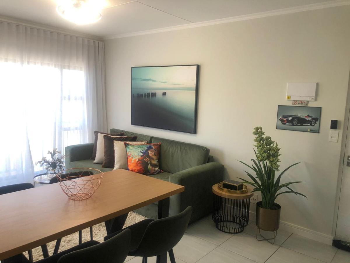 Luxurious Waterfall 1 Bedroom Condo With Free Uncapped Wifi Midrand Buitenkant foto