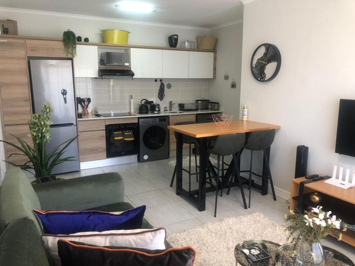 Luxurious Waterfall 1 Bedroom Condo With Free Uncapped Wifi Midrand Buitenkant foto
